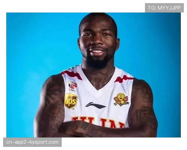 外援琼斯接受采访,谈中美篮球在转换阶段的文化差异 外援琼斯接受采访,谈中美篮球在转换阶段的文化差异